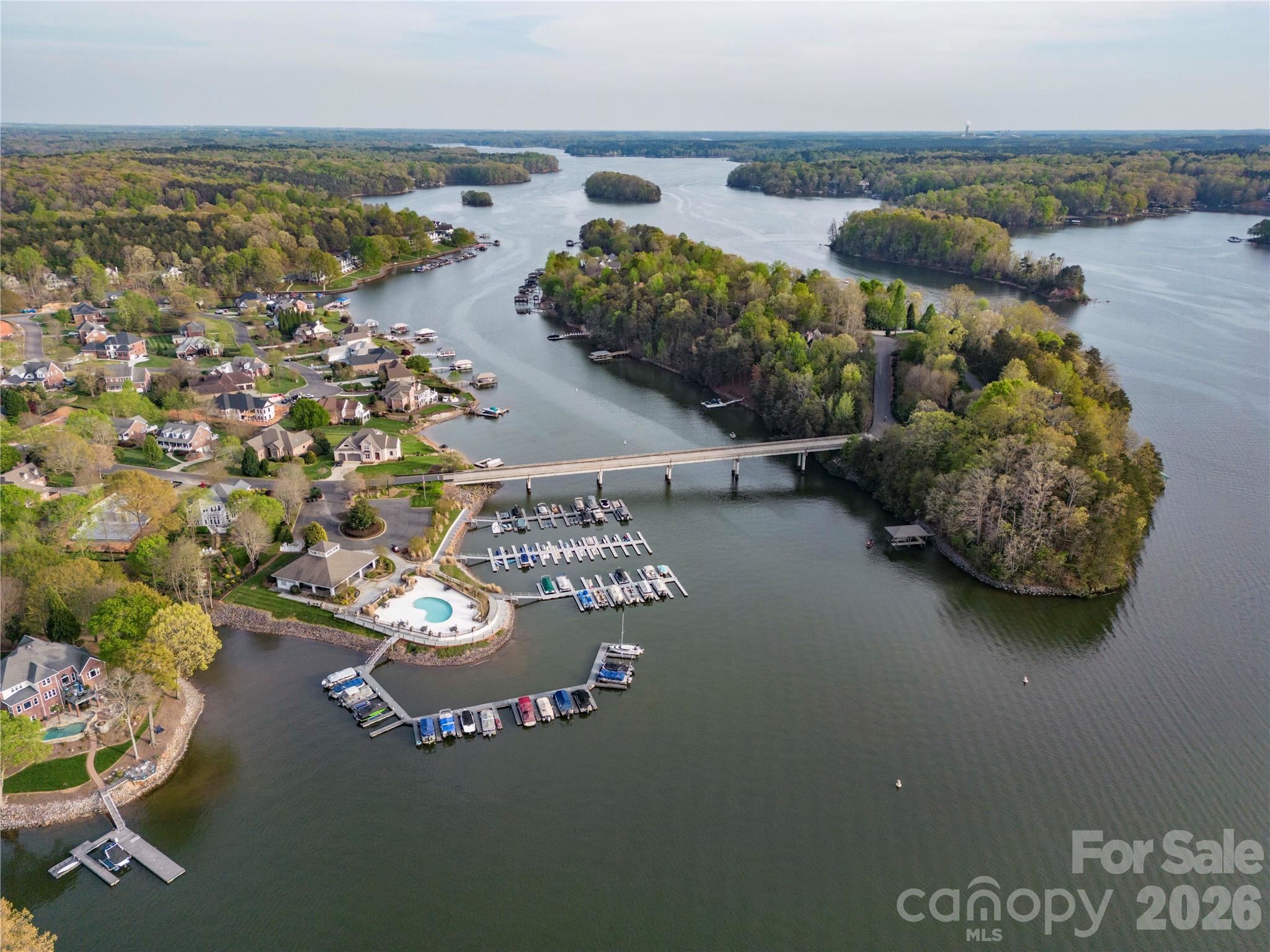 Windemere Island - Land