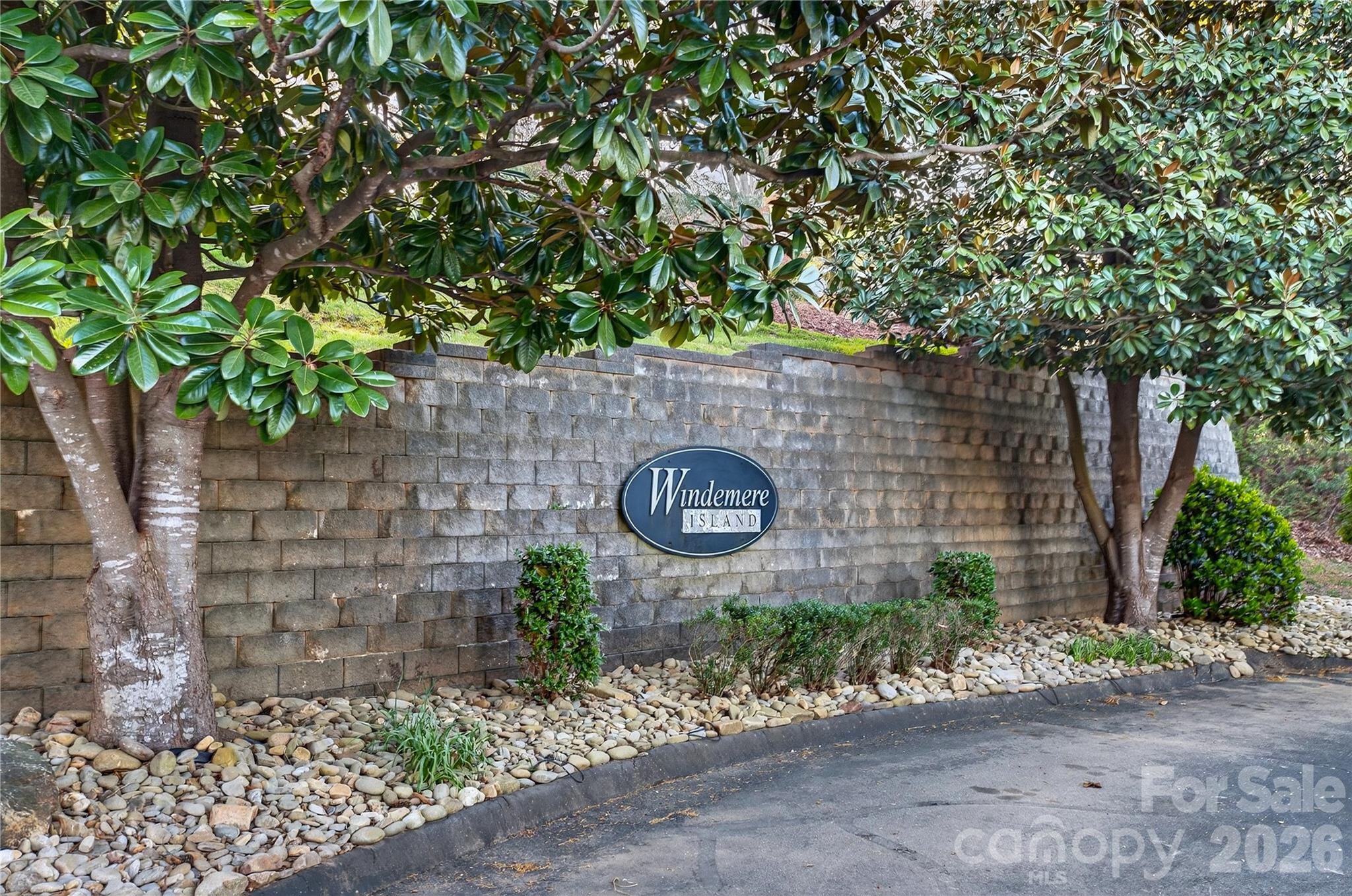 Windemere Island - Land