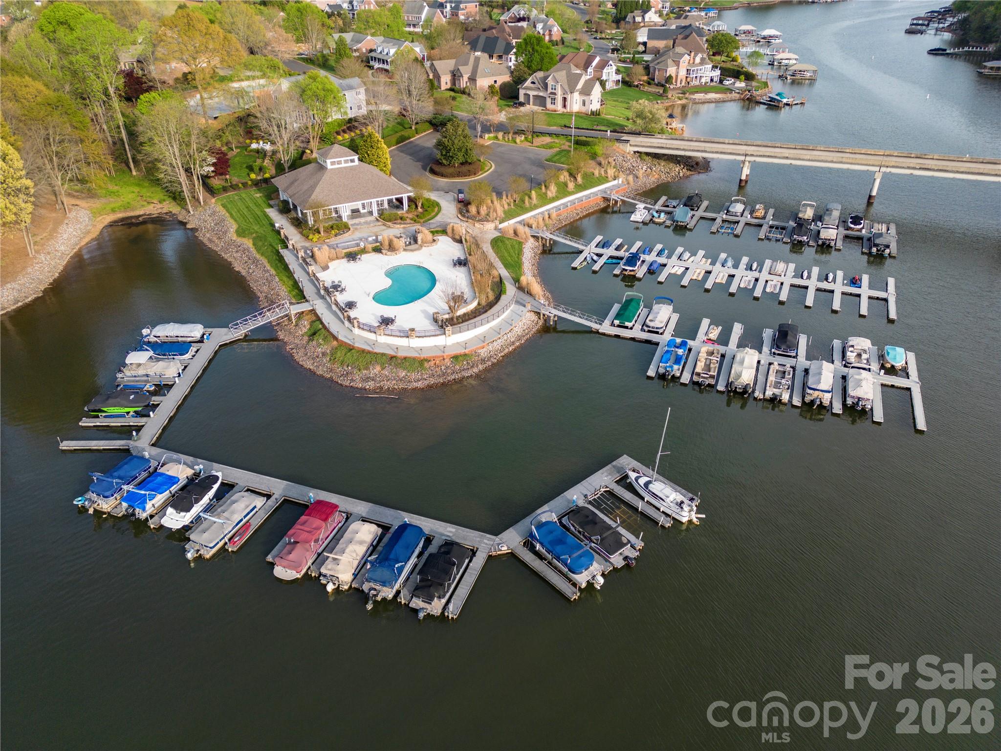 Windemere Island - Land