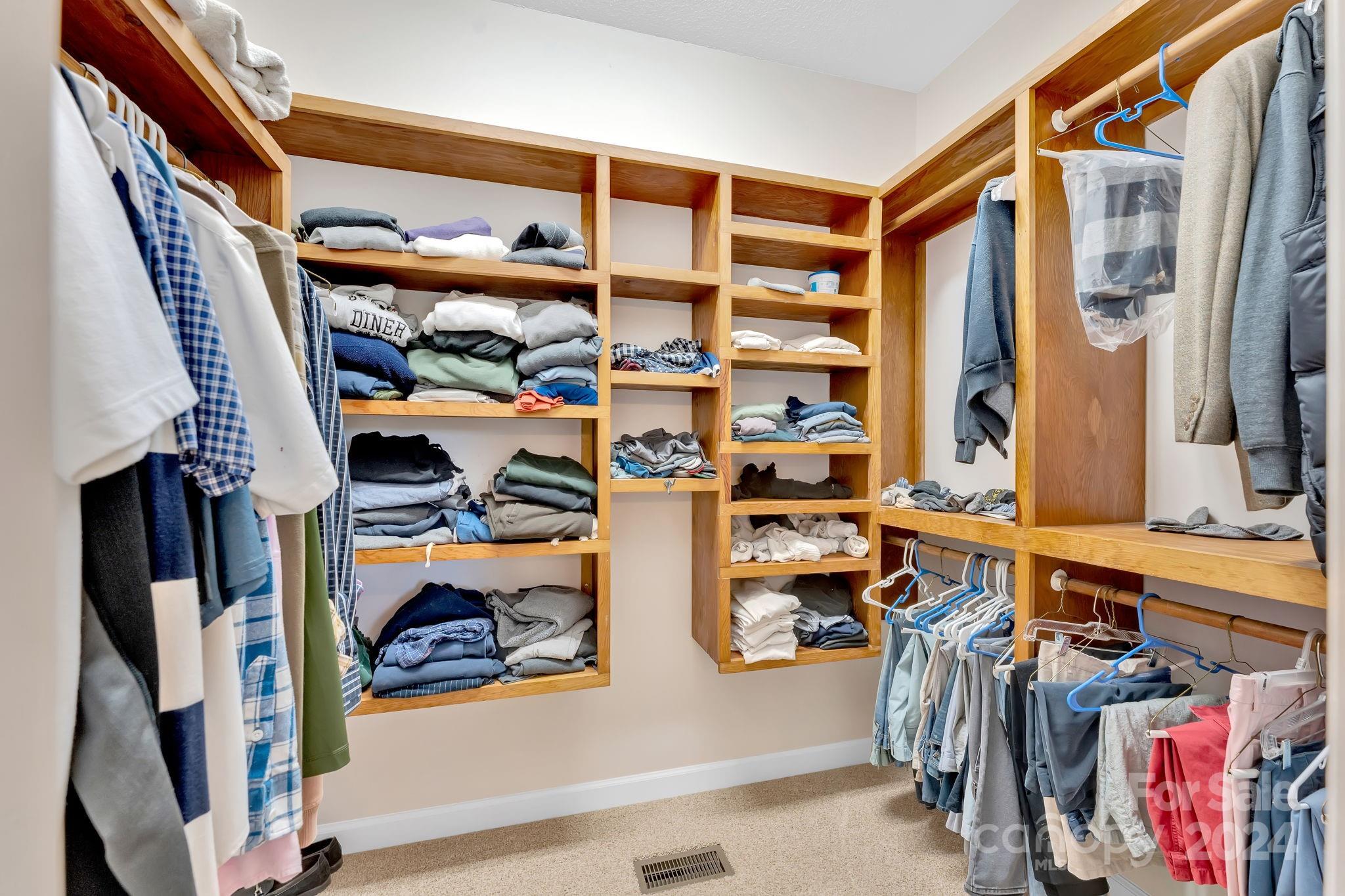 Valle Cay - Residential