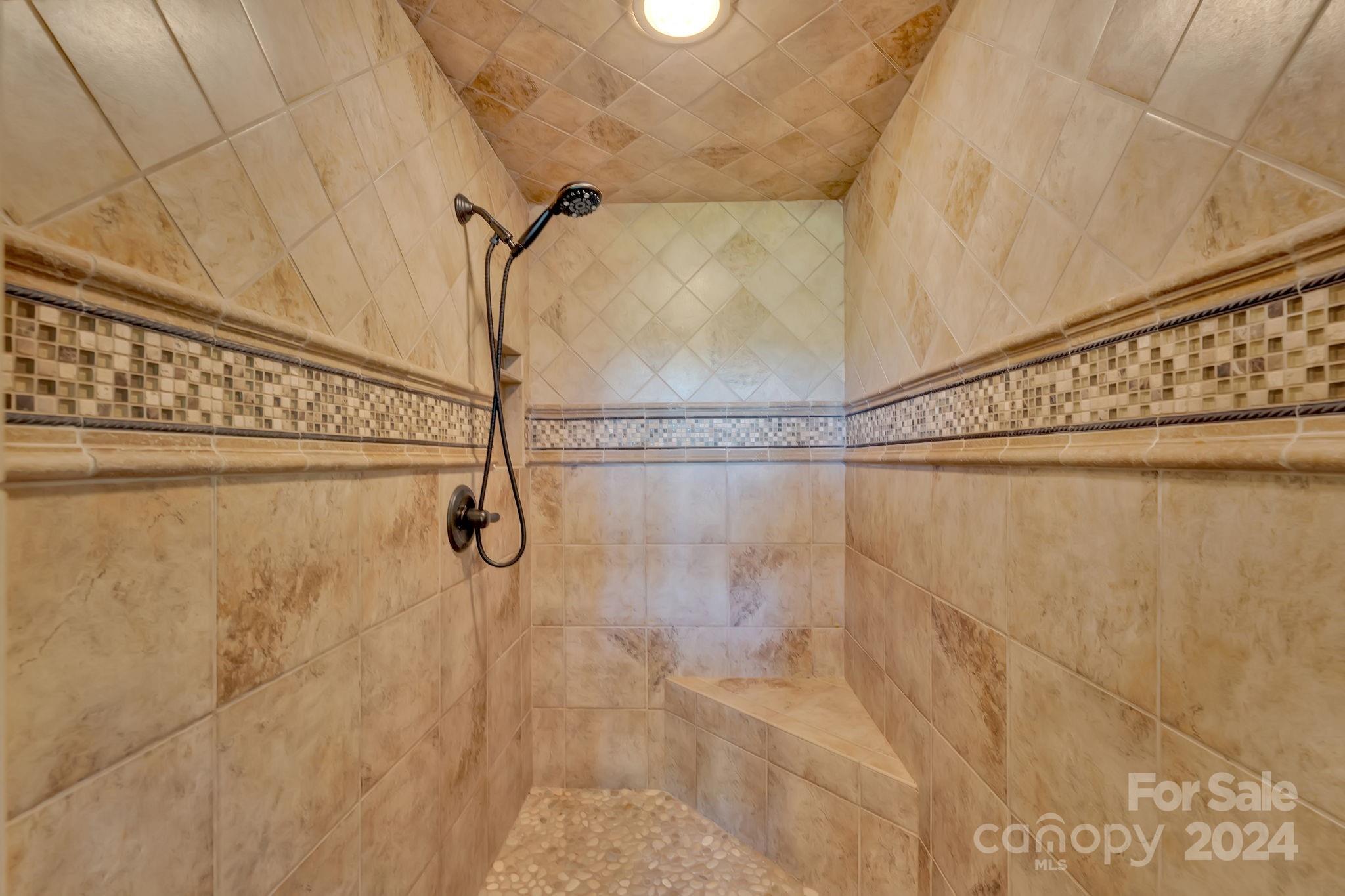 Valle Cay - Residential