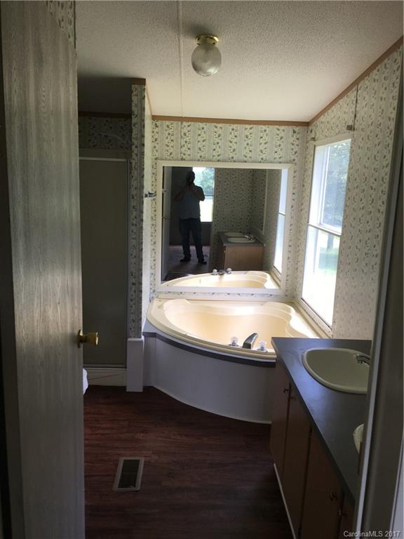 Victorias Landmark - Residential