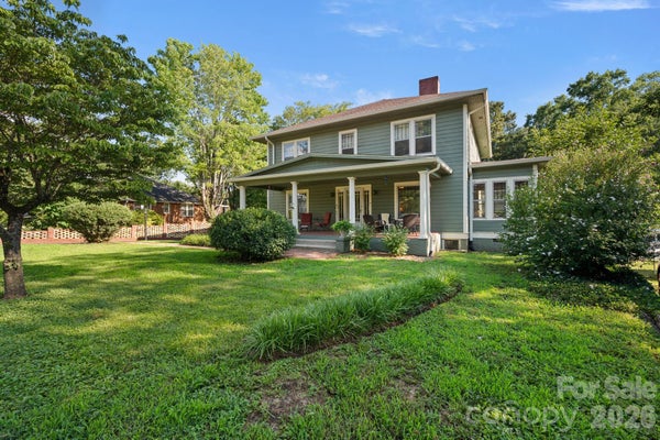 313 E MAIN ST, MORGANTON, NC 28655 - Image f8e64d13e8a2ed8b2652c443d154d27f/3246029087