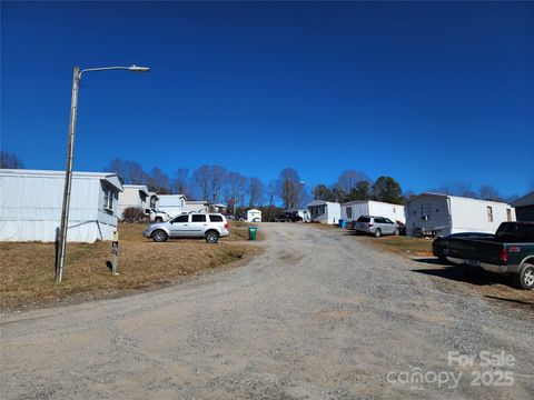 22 Becky Lane Fairview NC 28730