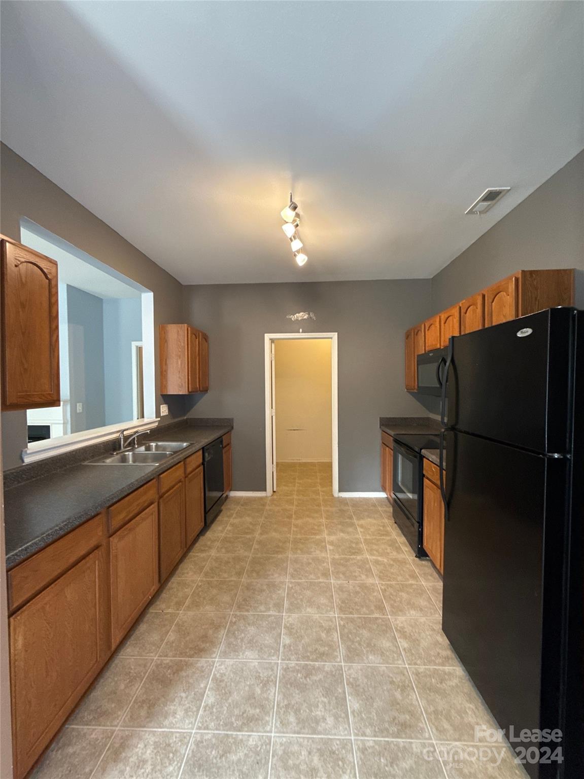 Mcintyre - Residential Lease