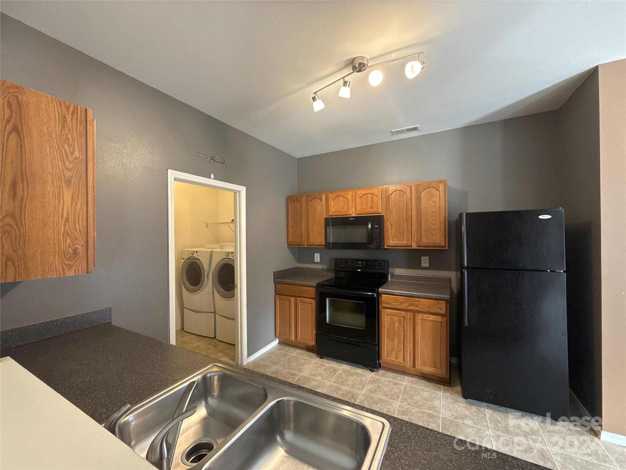 Mcintyre - Residential Lease