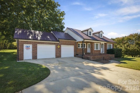 Photo of 2674 US 70 Highway E, Morganton, NC 28655 (MLS # 4438020)