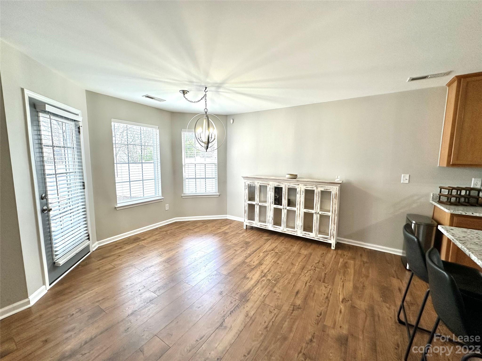 Sandy Pointe - Residential Lease