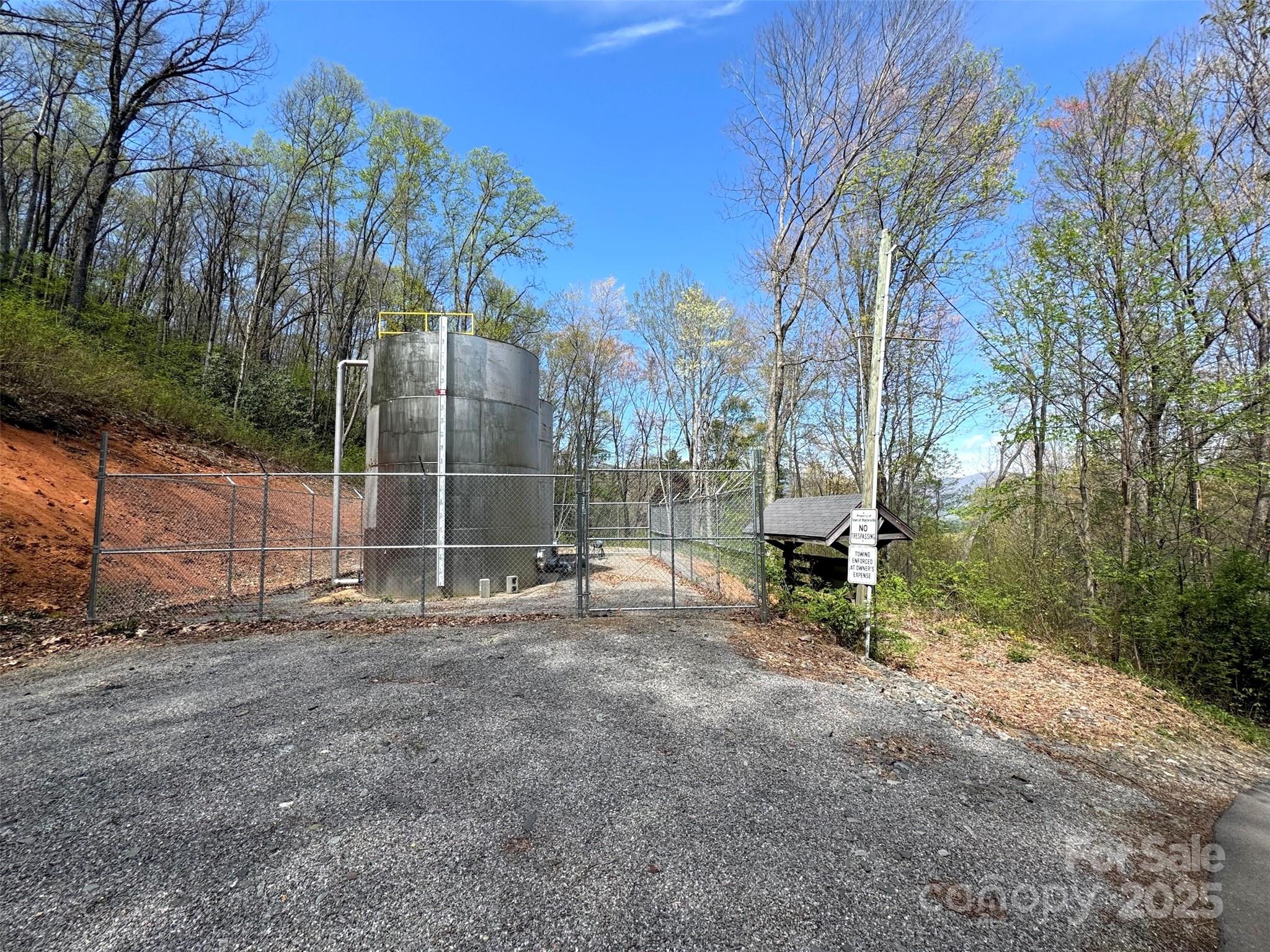 Chestnut Walk - Land