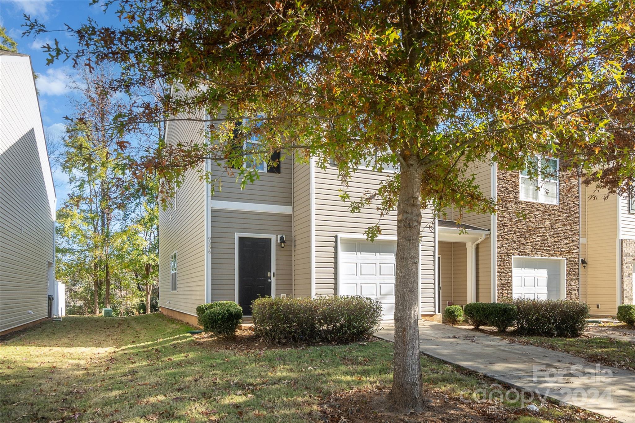 9036 Bradstreet Commons Way