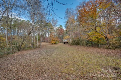 A home in Tryon