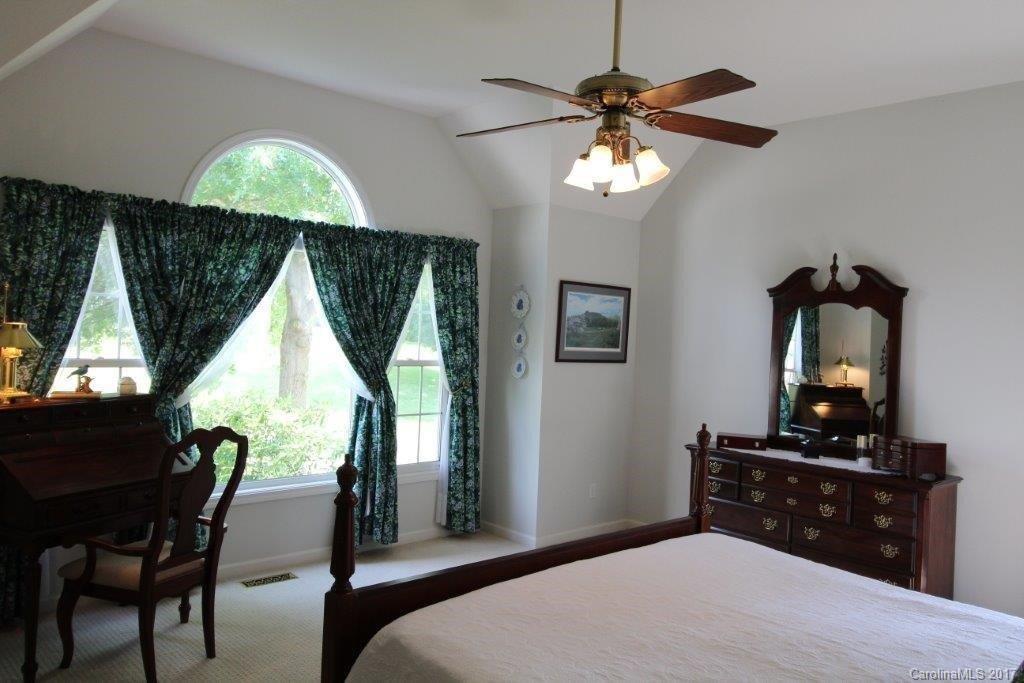 Forest Knoll - Residential