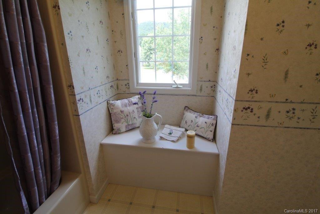 Forest Knoll - Residential