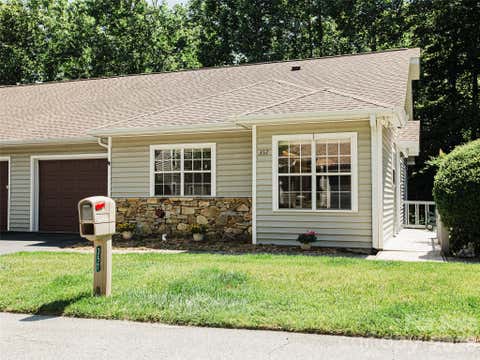 Photo of 357 Laurel Park Place, Hendersonville, NC 28791 (MLS # 4390684)