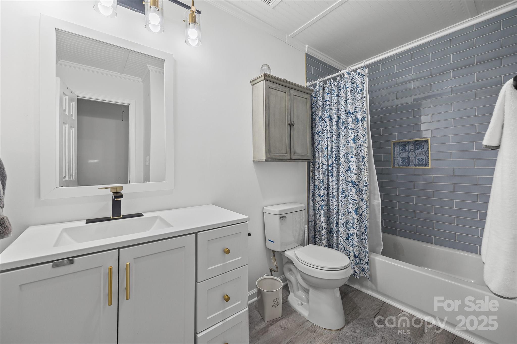 Hidden Lakes - Residential