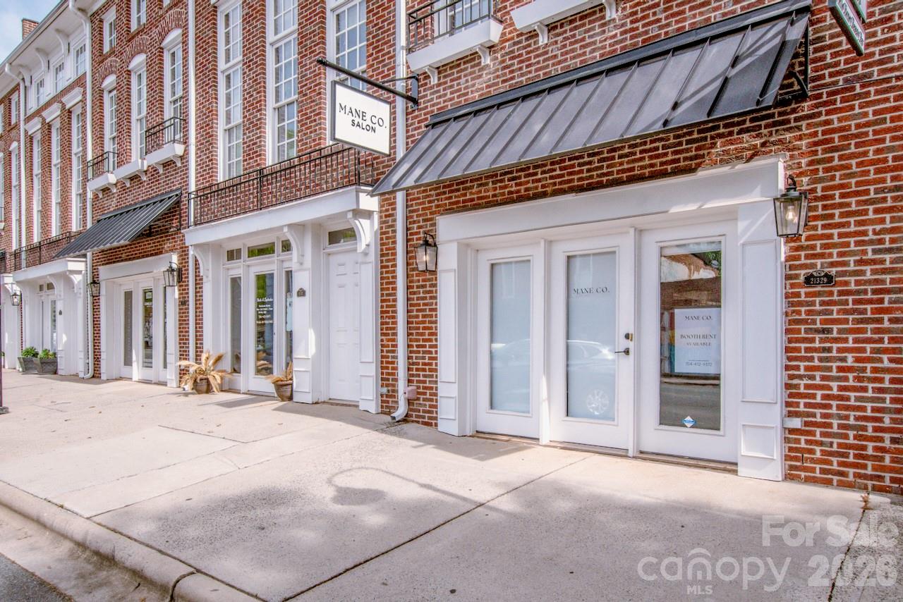 21329 Catawba Avenue