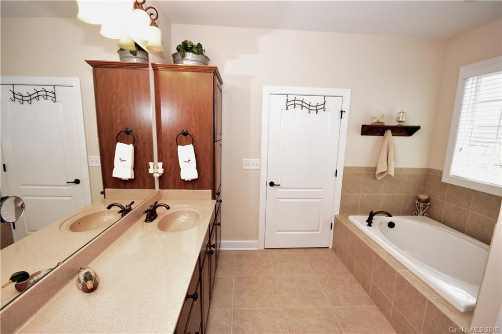 Baileys Glen - Residential