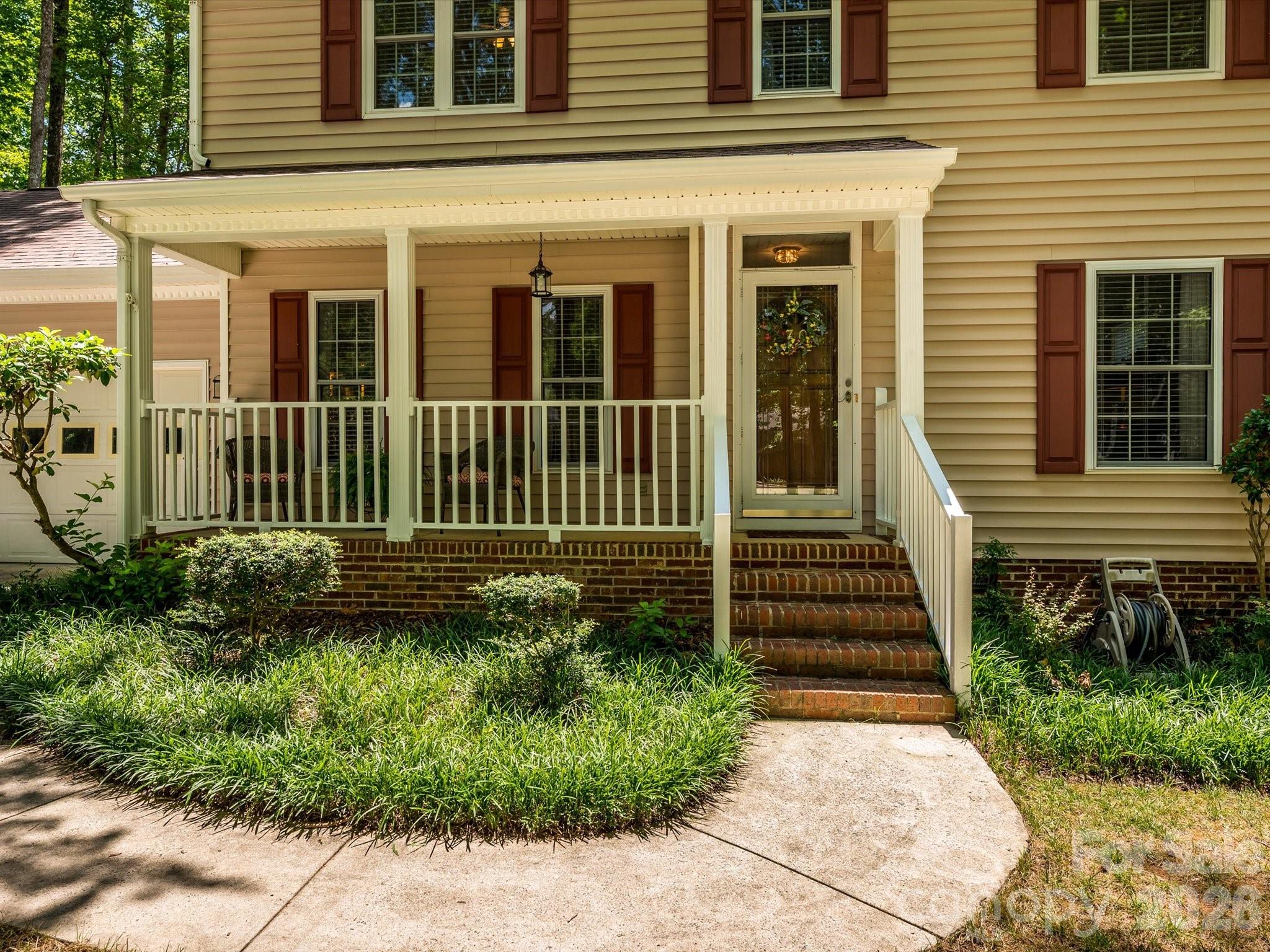 2704 Gold Spike Court