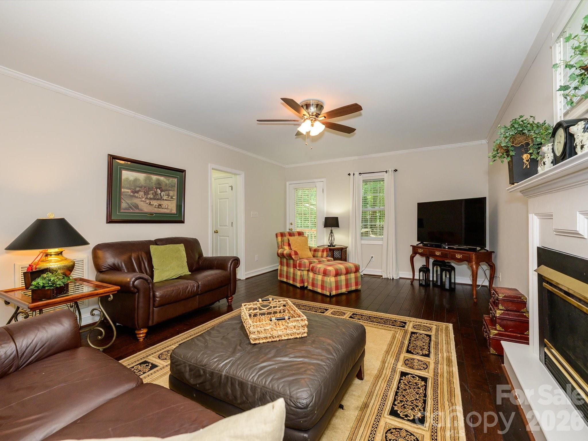 2704 Gold Spike Court