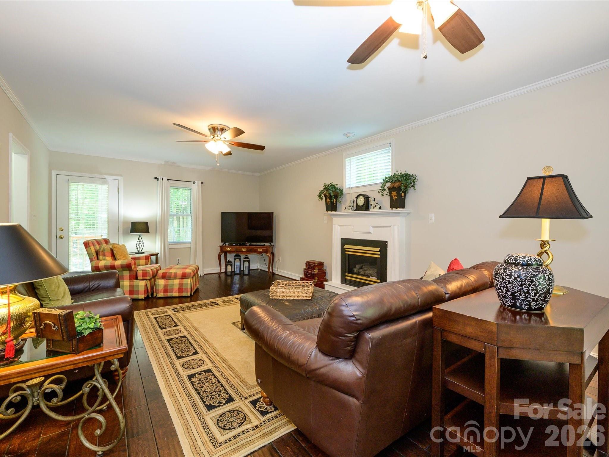 2704 Gold Spike Court
