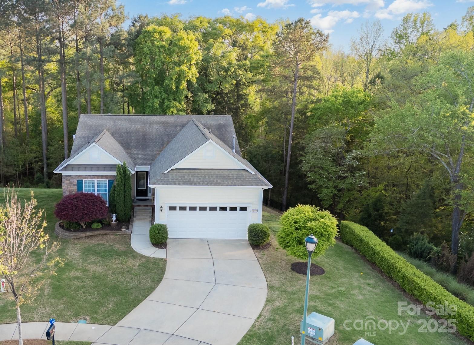 3052 Santee Court