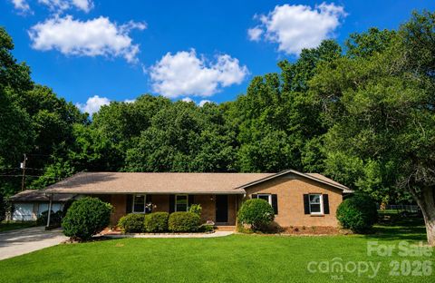Photo of 2914 Dresden Drive, Gastonia, NC 28054 (MLS # 4395963)