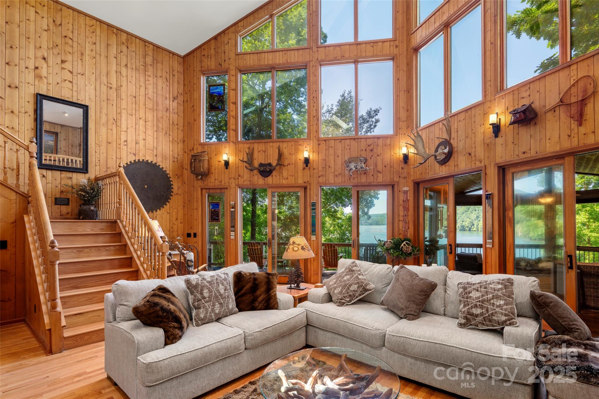 128 Moffitt Road