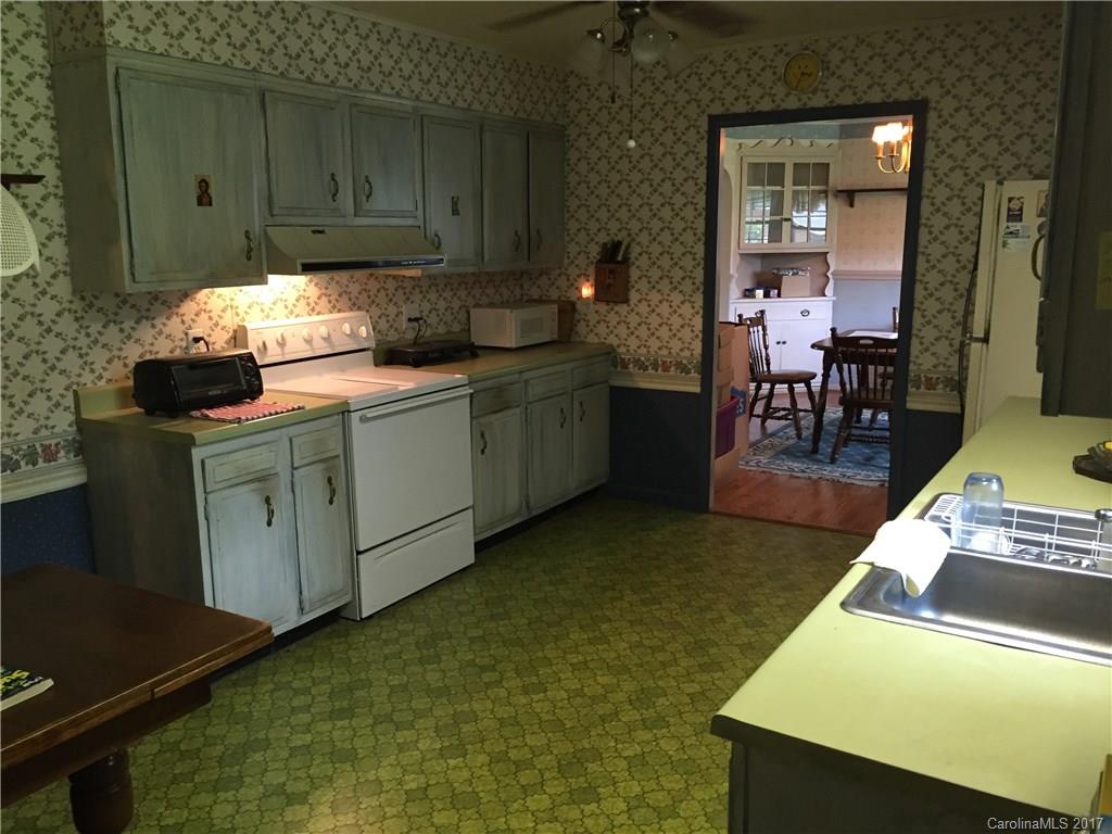 Royal Pines - Residential