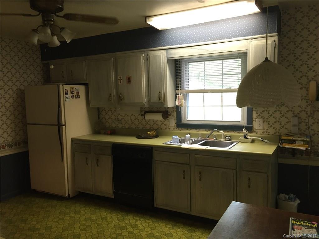 Royal Pines - Residential