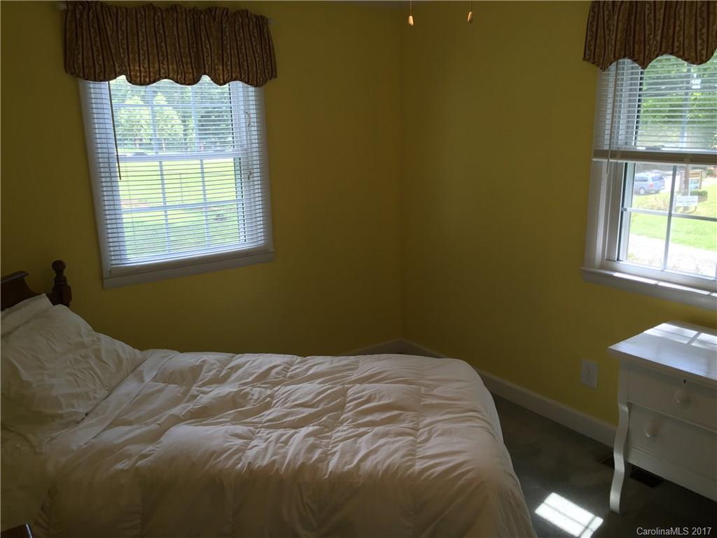 Royal Pines - Residential