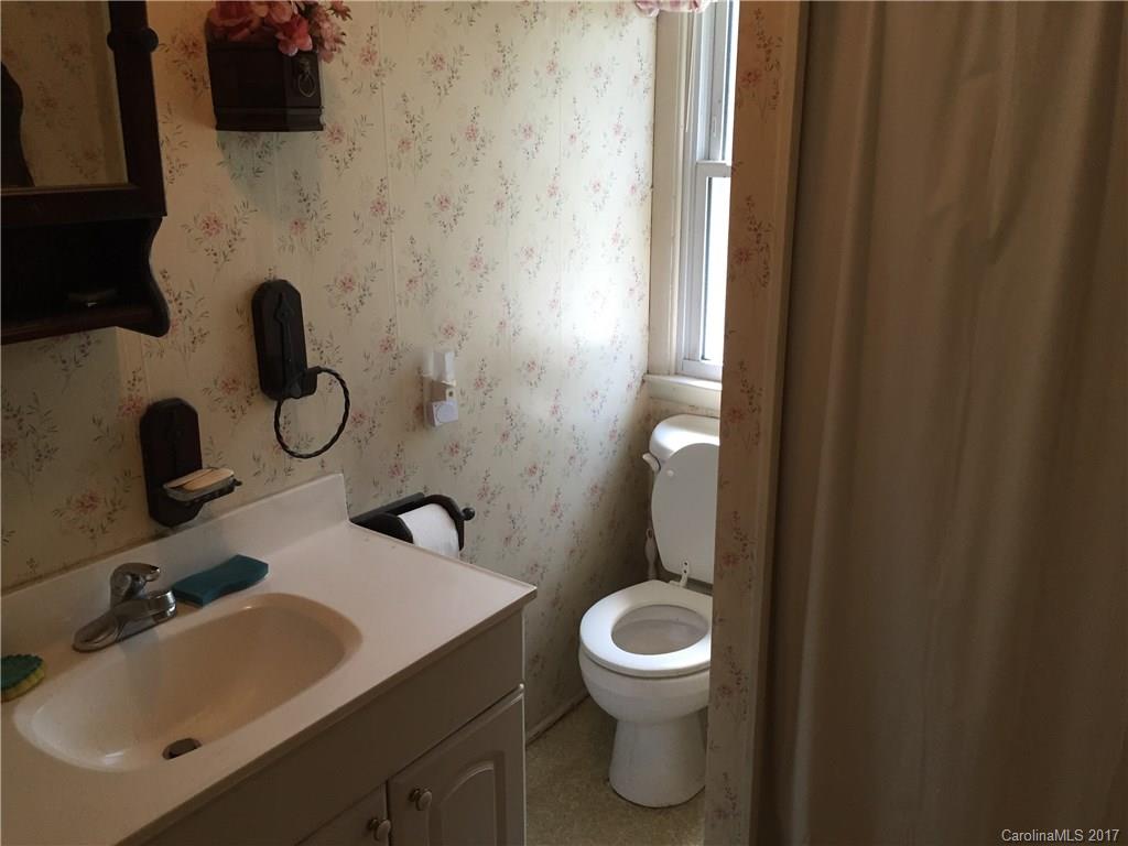 Royal Pines - Residential