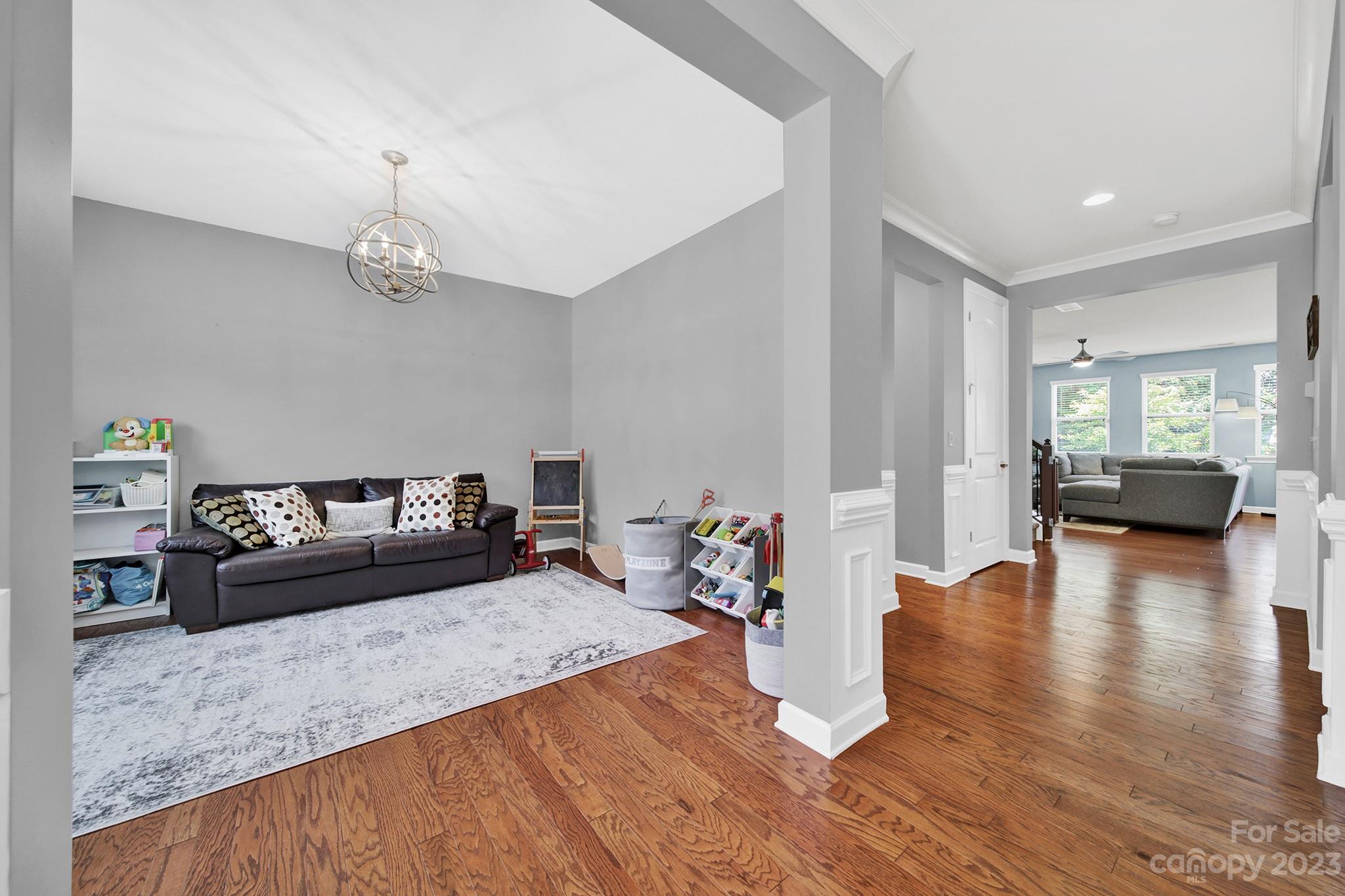 Lake Crest - Residential