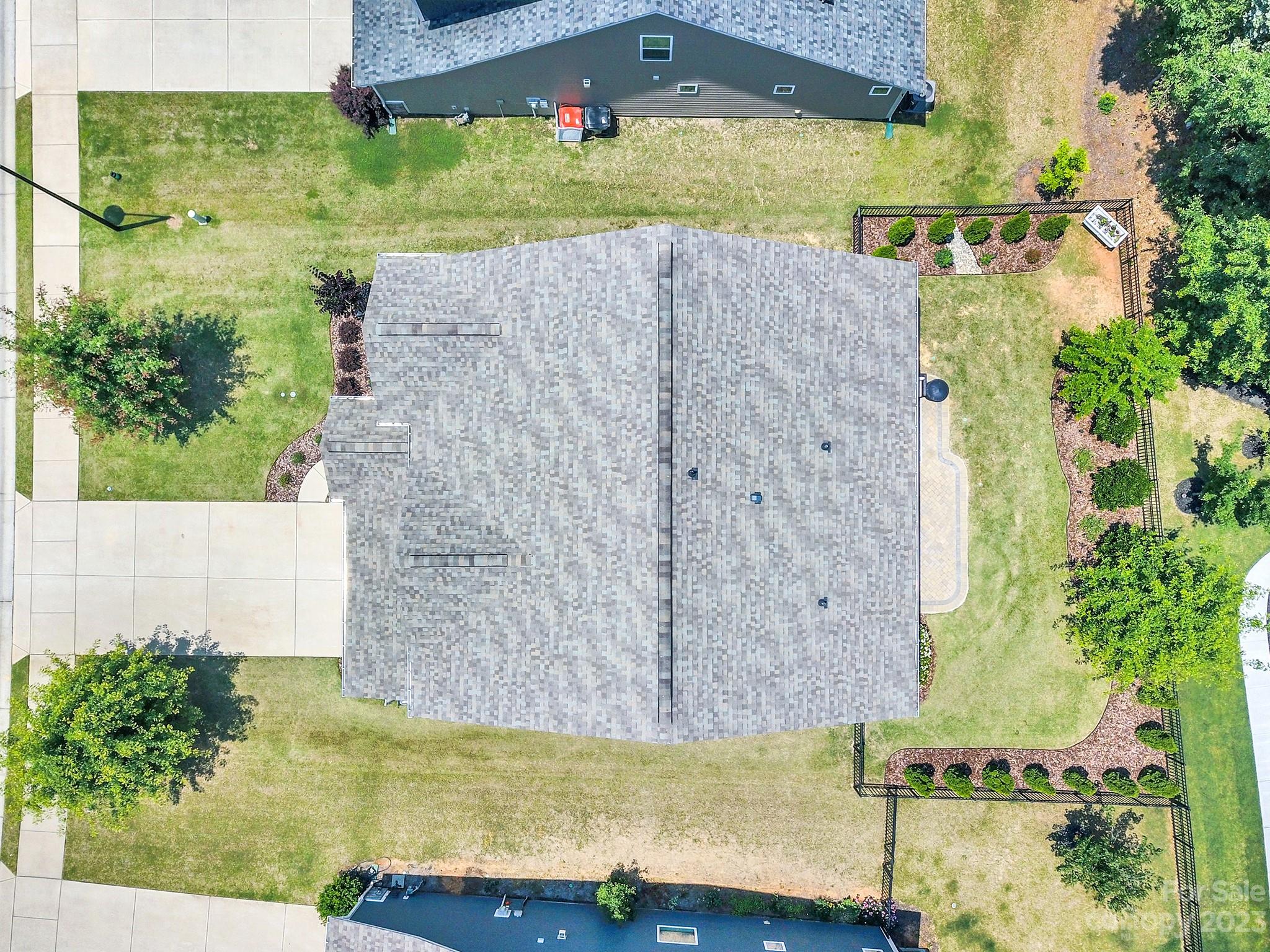 Lake Crest - Residential