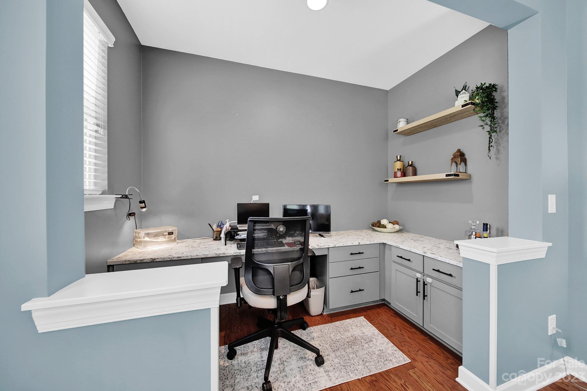 Lake Crest - Residential