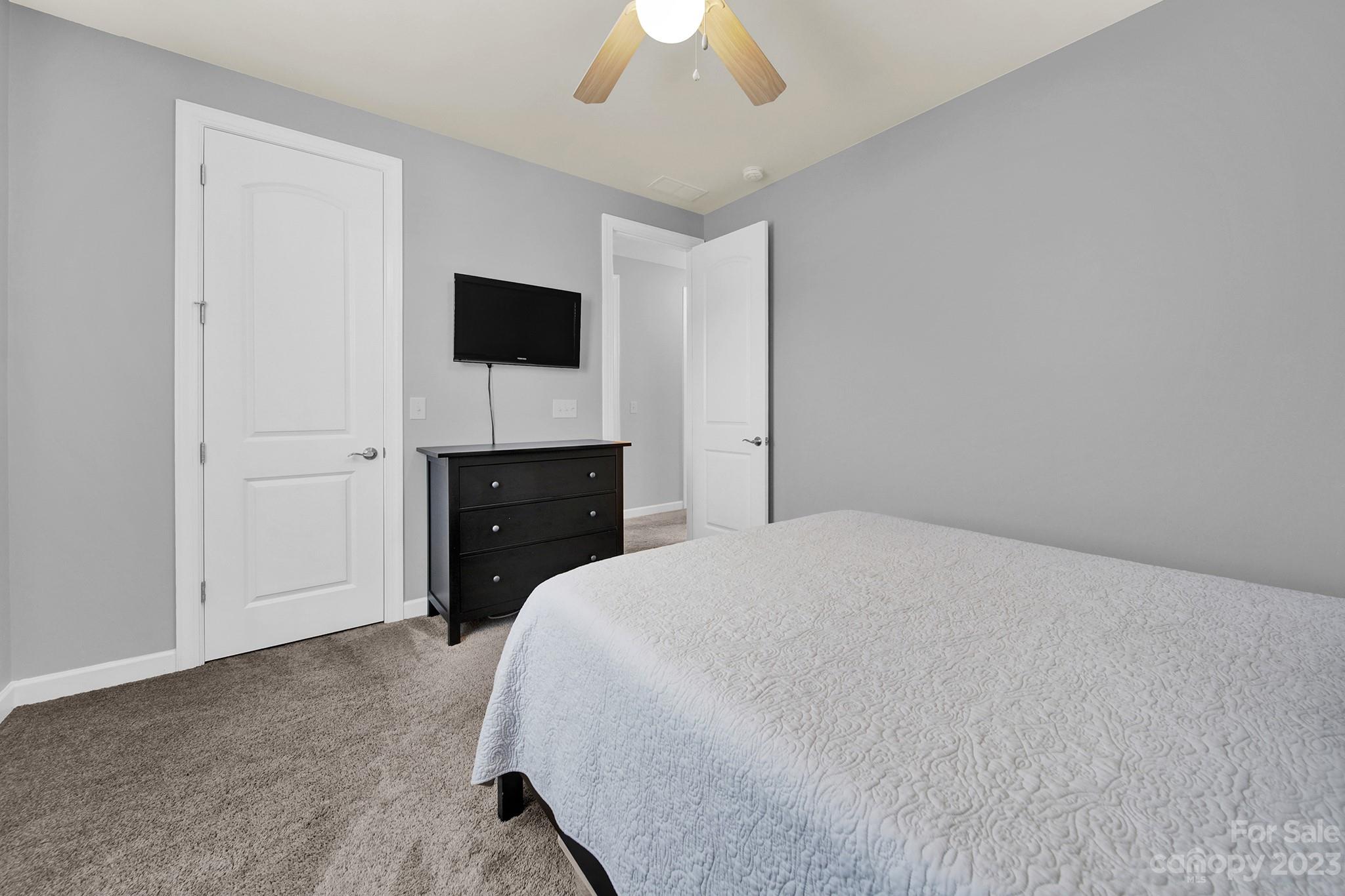 Lake Crest - Residential