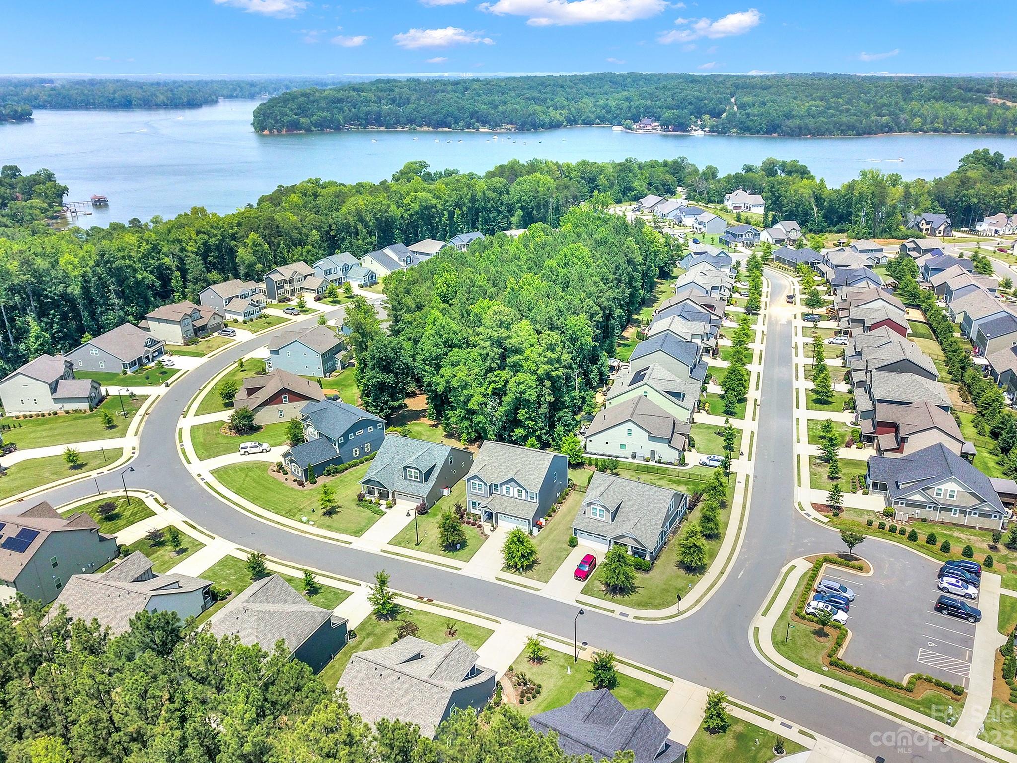 Lake Crest - Residential