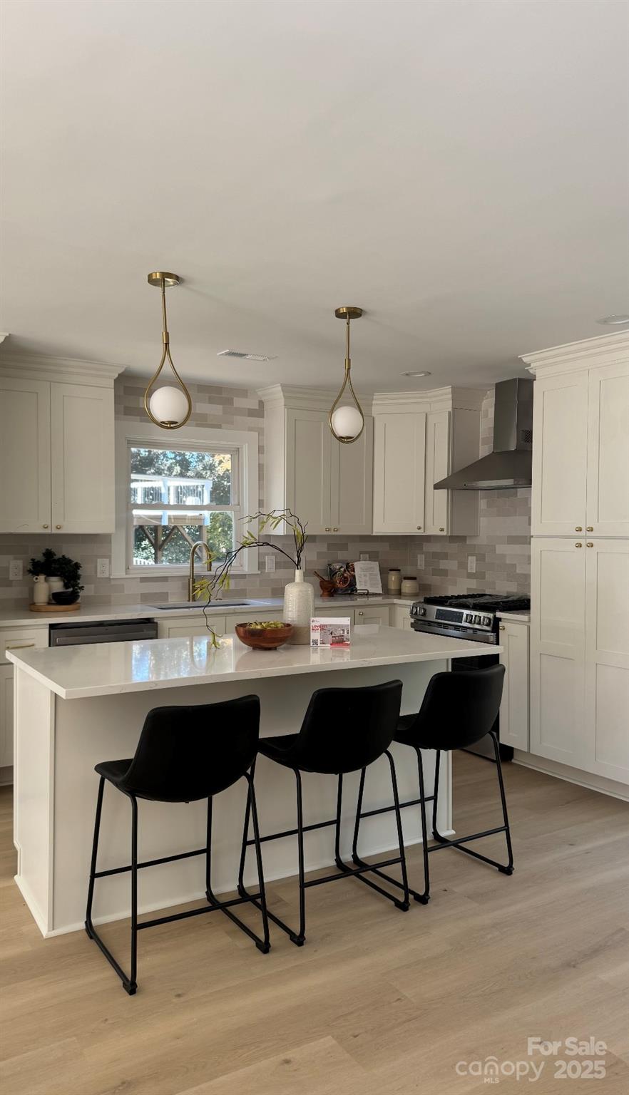 1711 Brookdale Avenue