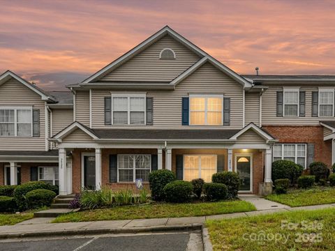 3516 Calpella Court Charlotte NC 28262