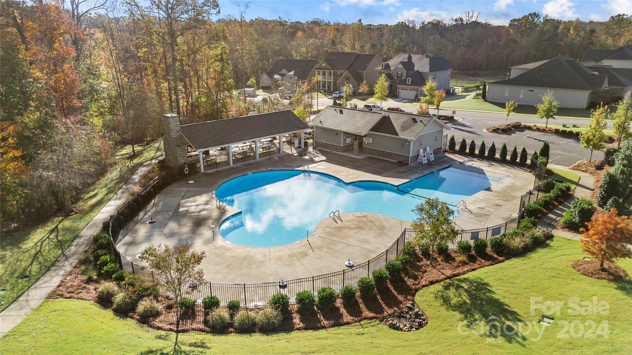 Queensbridge - Residential