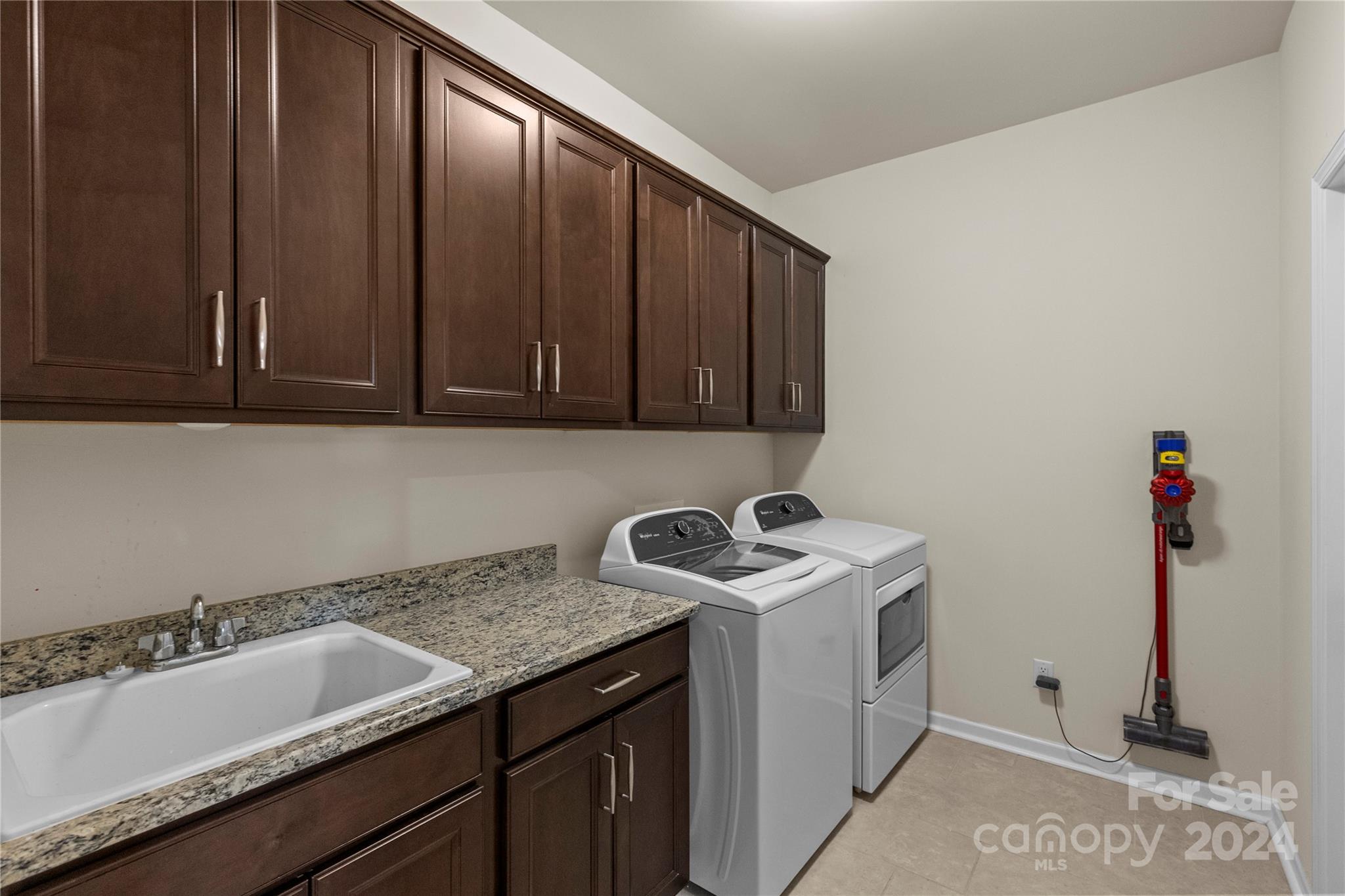 Queensbridge - Residential