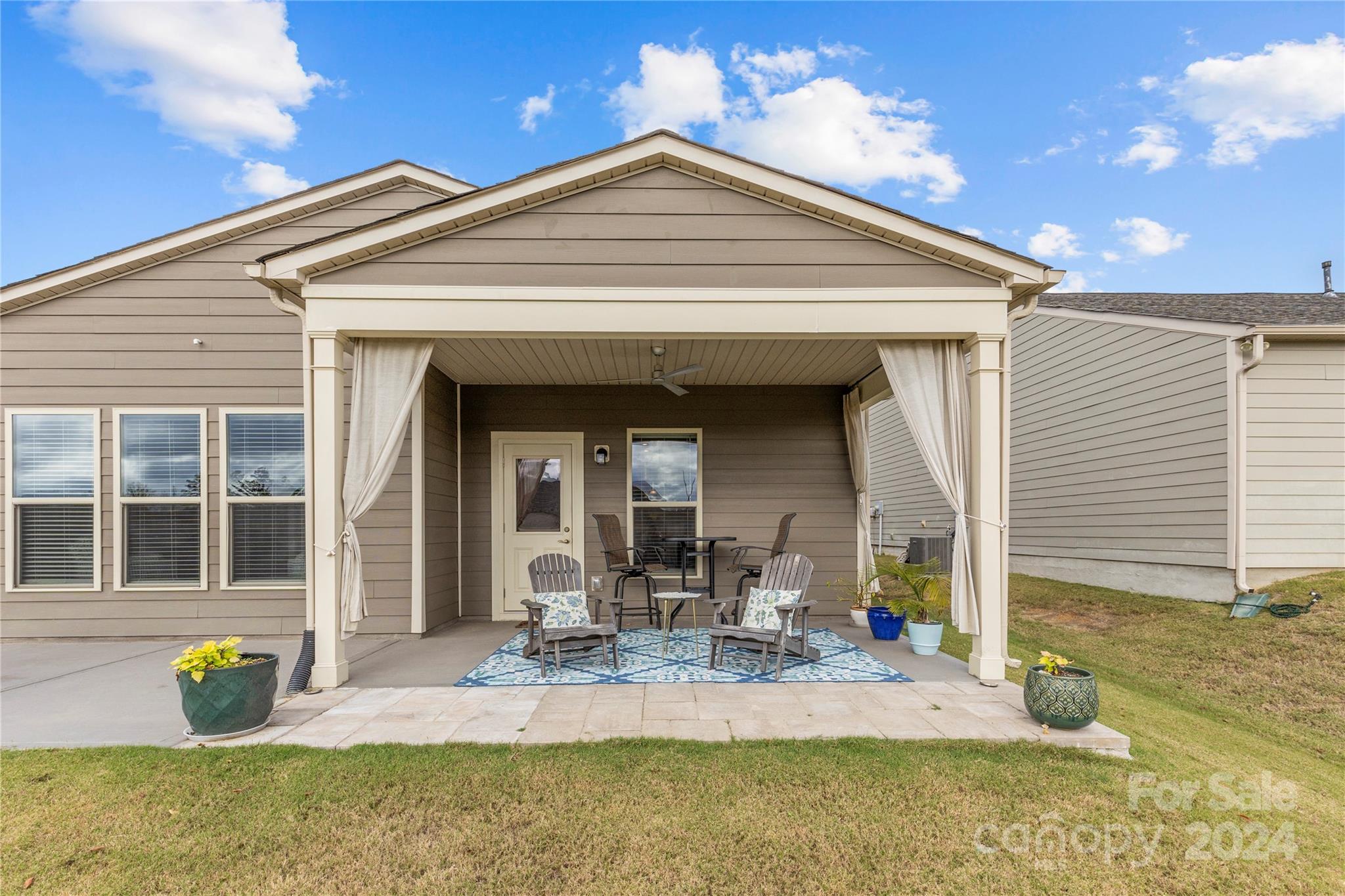 Queensbridge - Residential