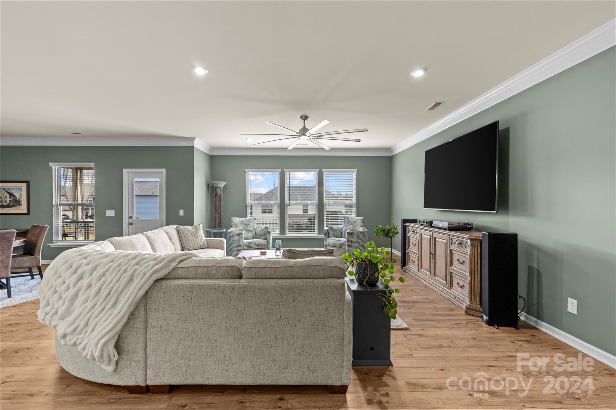 Queensbridge - Residential