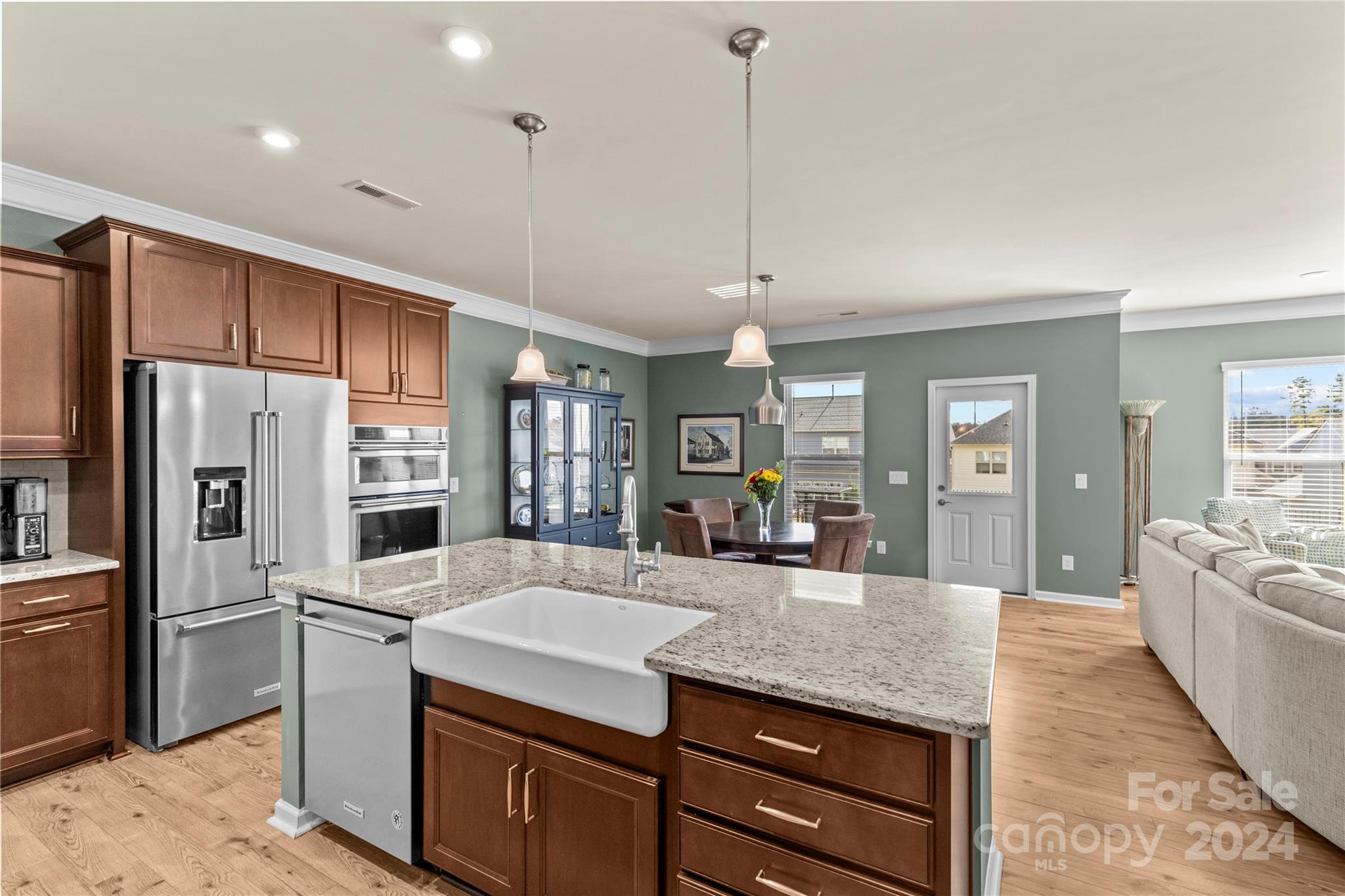 Queensbridge - Residential