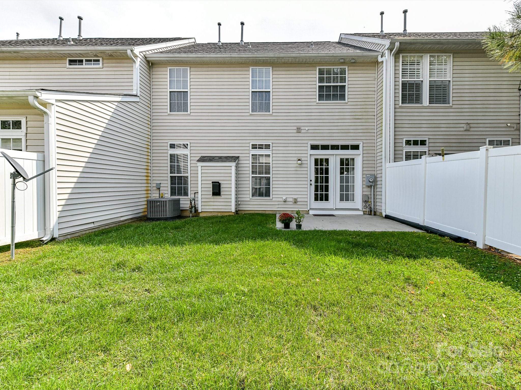 Autumn Cove At Lake Wylie - Residential