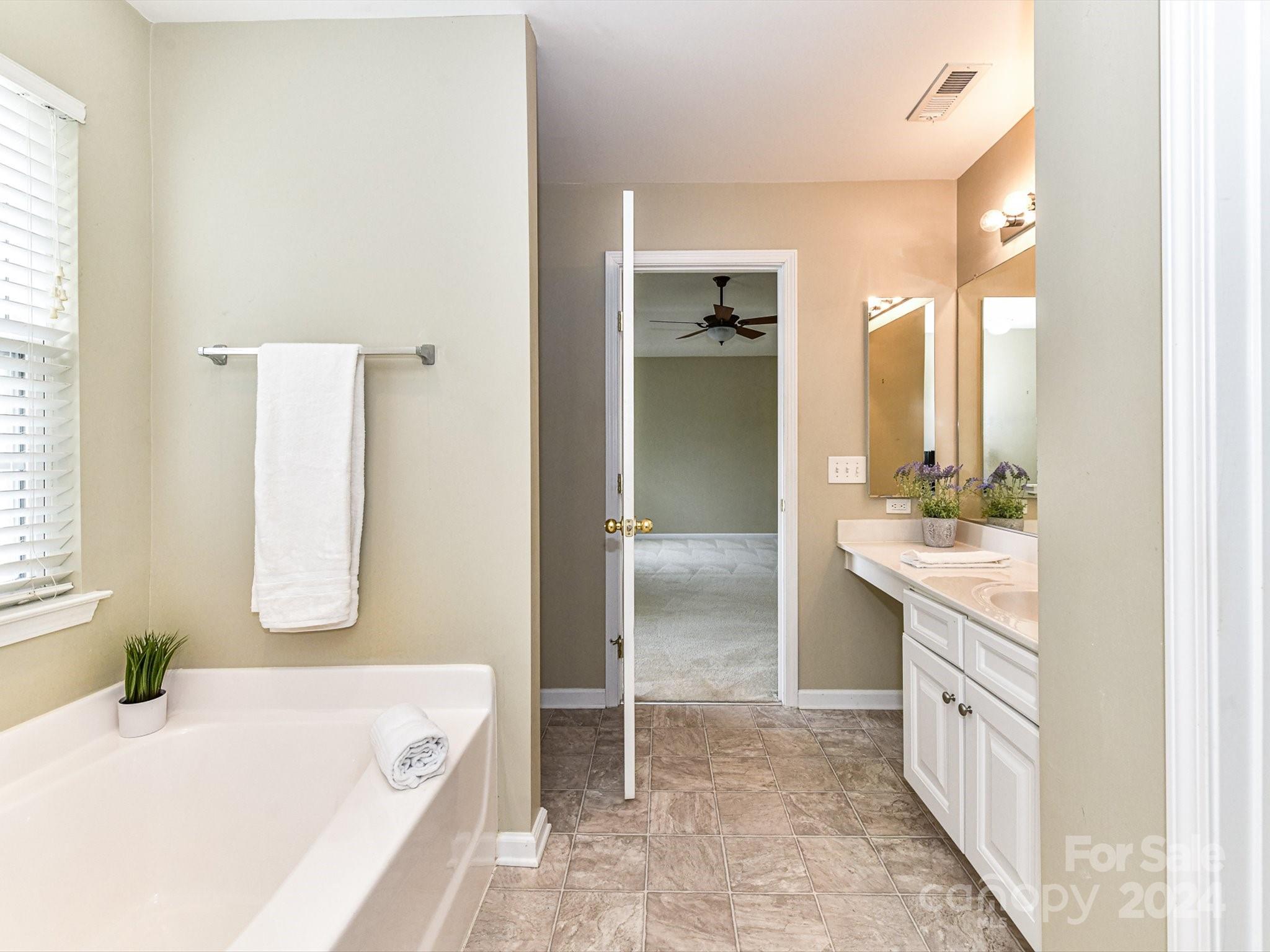 Autumn Cove At Lake Wylie - Residential