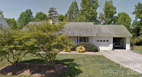 208 Hickory Hills Lane 31 Lexington NC 27295