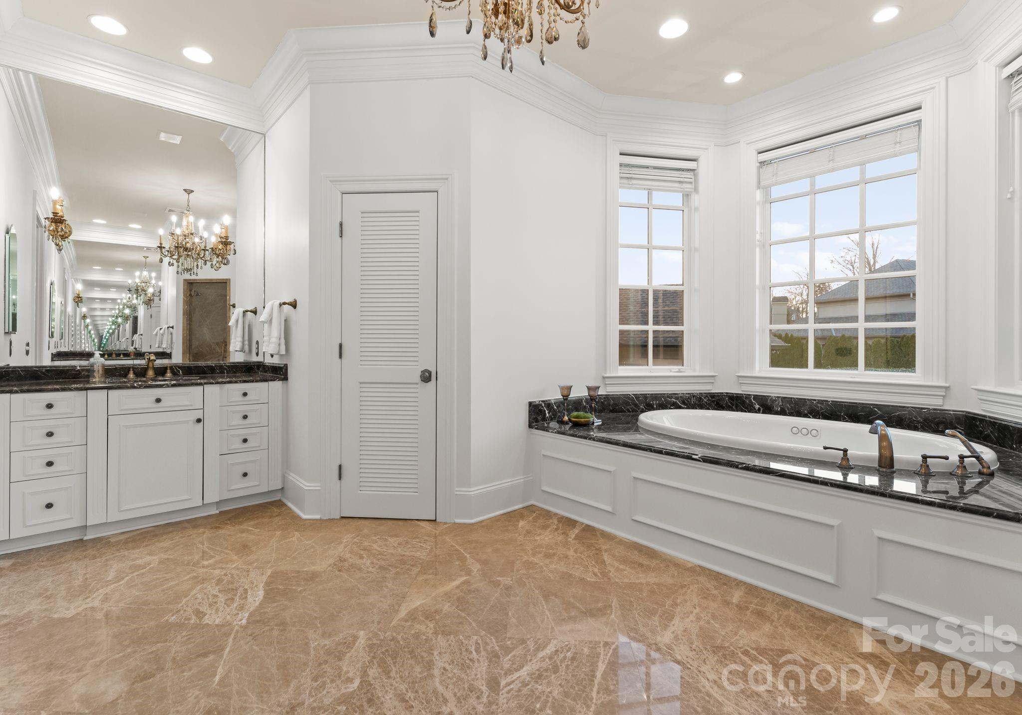 The Peninsula - Residential