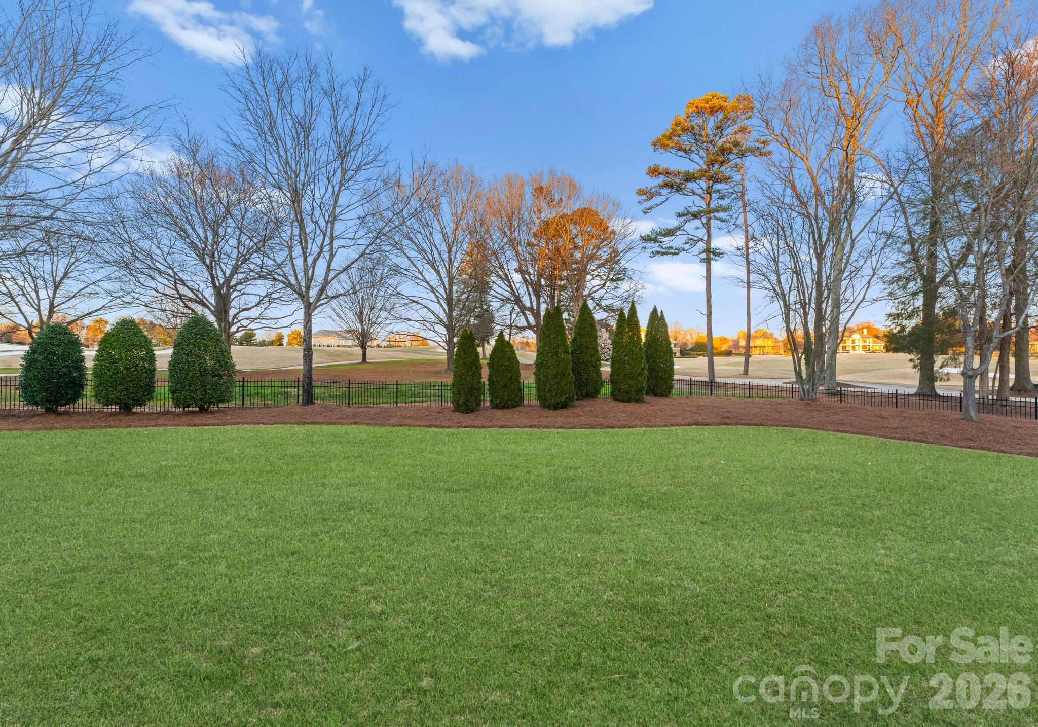 The Peninsula - Residential