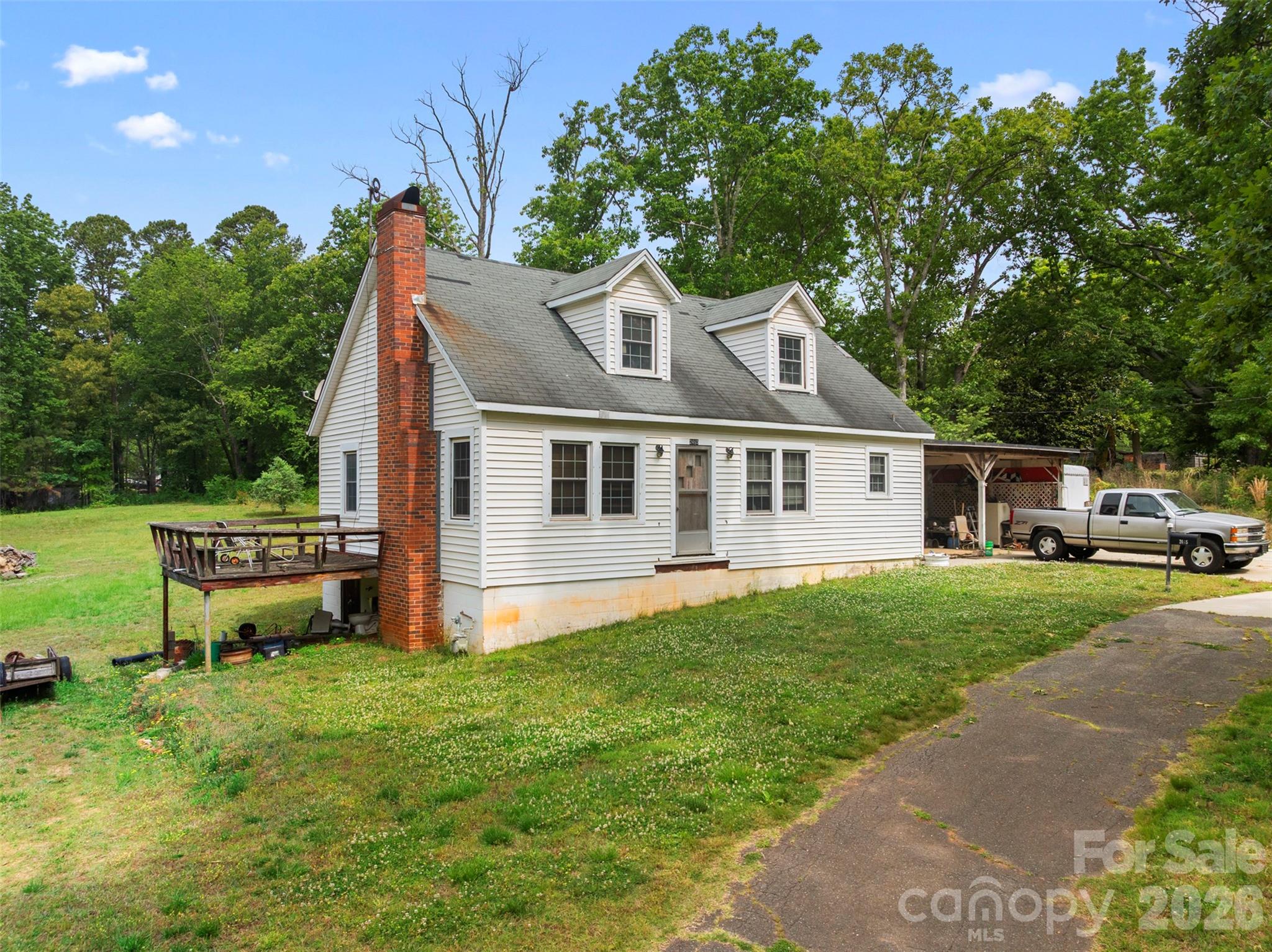 2465 E NC Highway 150 Highway E
