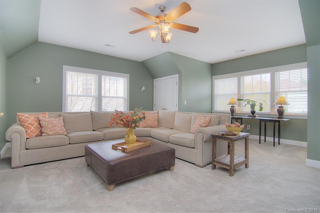 Lake Shore - Residential